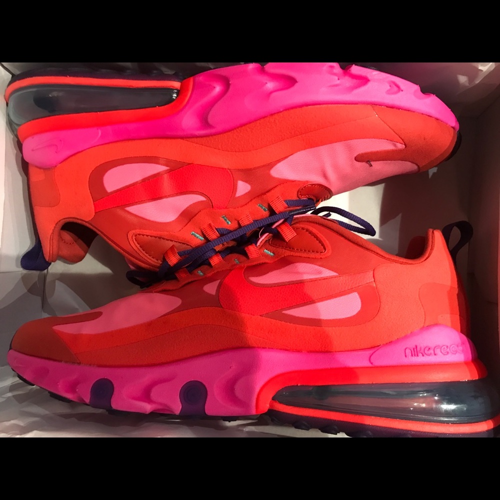 SOLD Nike AirMax 270 ReactMysticRed/BrightCrimson